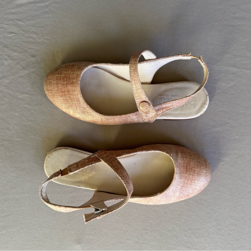 Girls BEBERLIS BROWN TEXTURED OPENBACK MARY
JANES